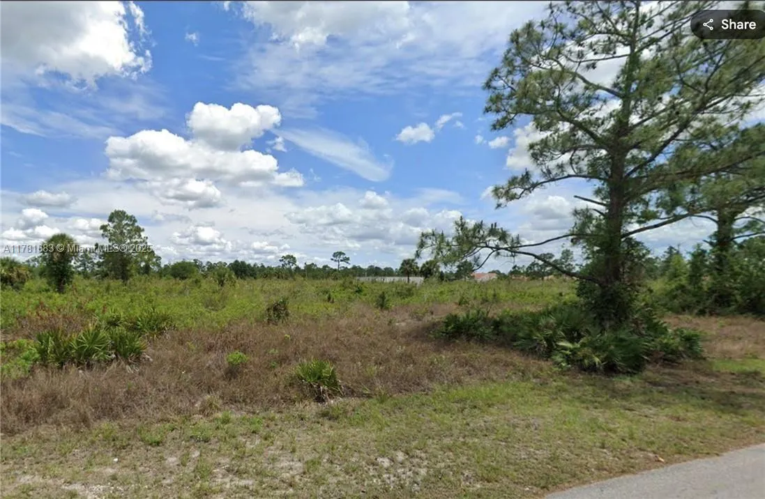 for sale at 520 Leroy AVE, Lehigh Acres FL 33972