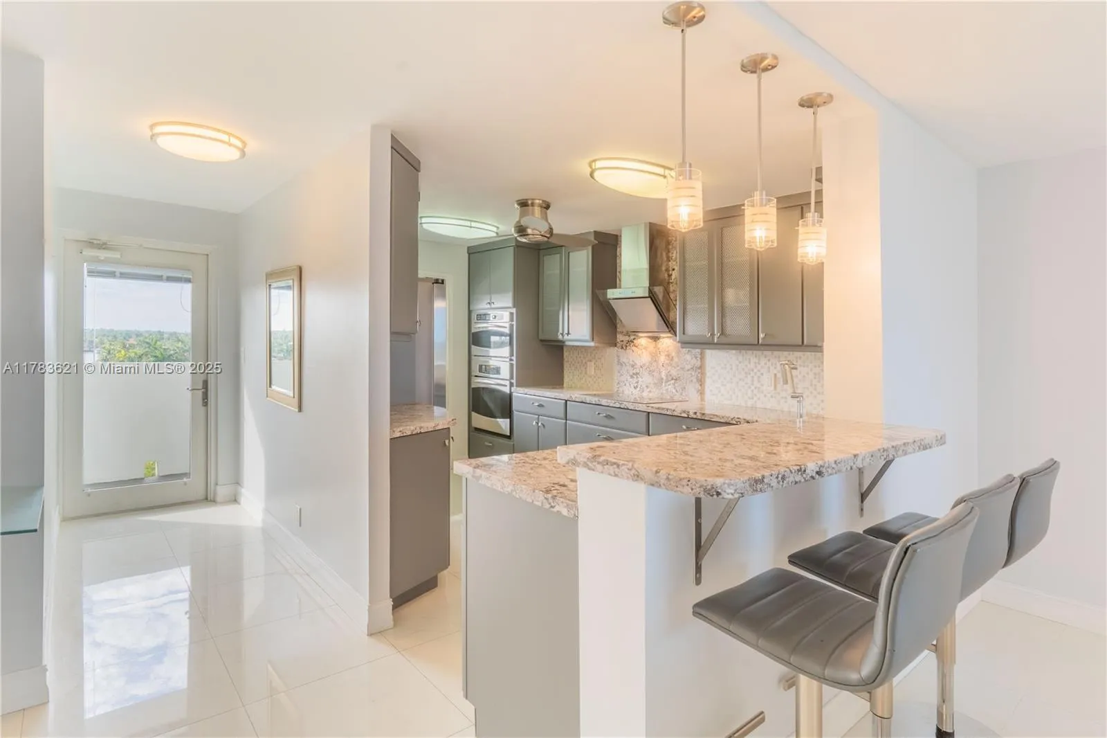 2200 NE 33rd Ave # 7J, Fort Lauderdale FL 33305