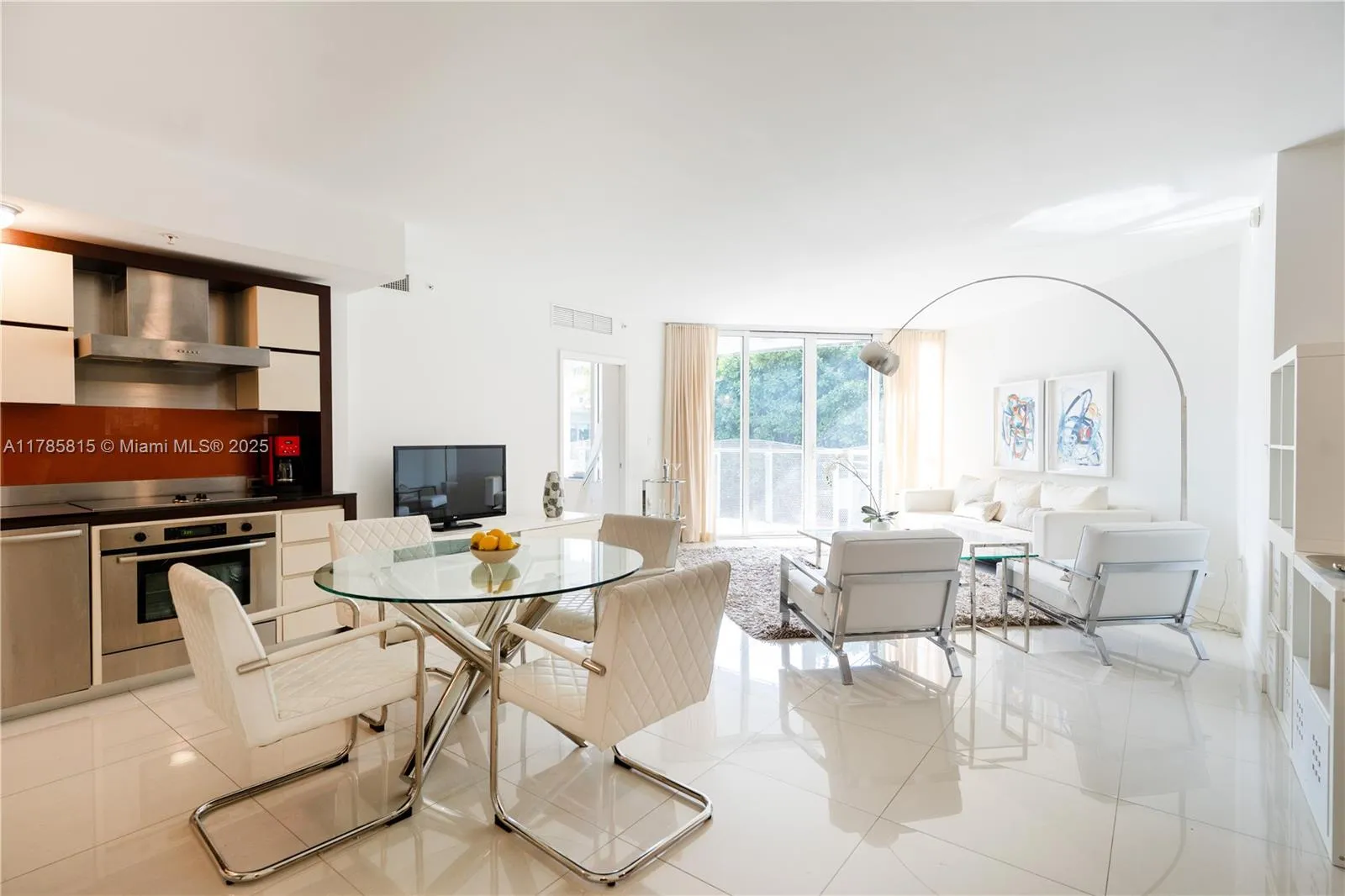 2155 Washington Ct # 207, Miami Beach FL 33139