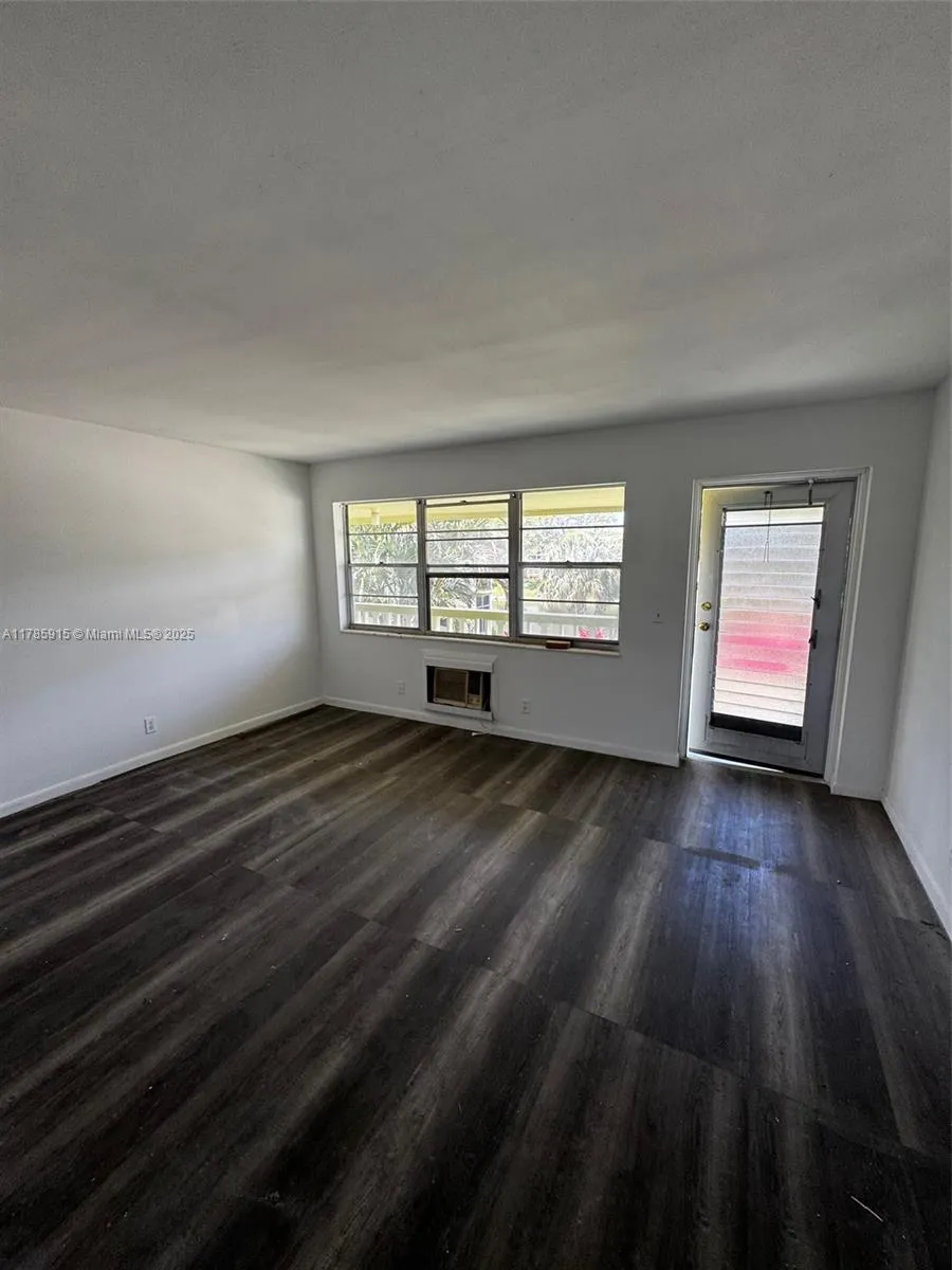 42 Sheffield B # B, West Palm Beach FL 33417