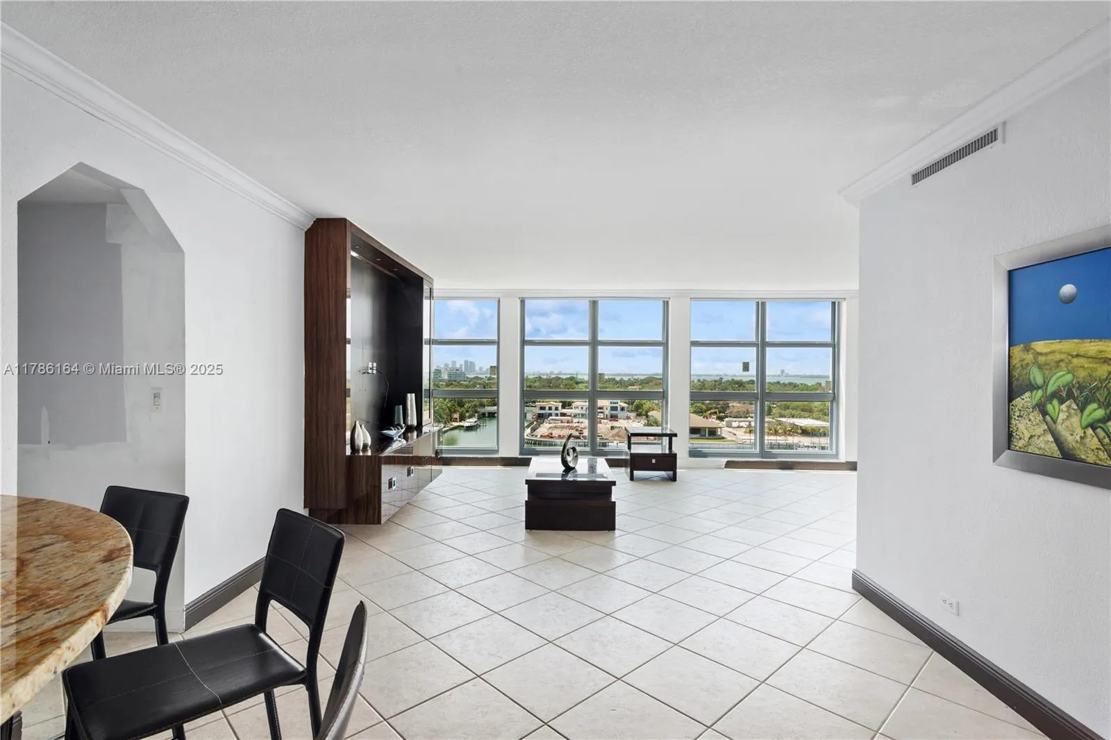 2 bedroom 2 bath for sale at 5055 Collins Ave # 10J, Miami Beach FL 33140