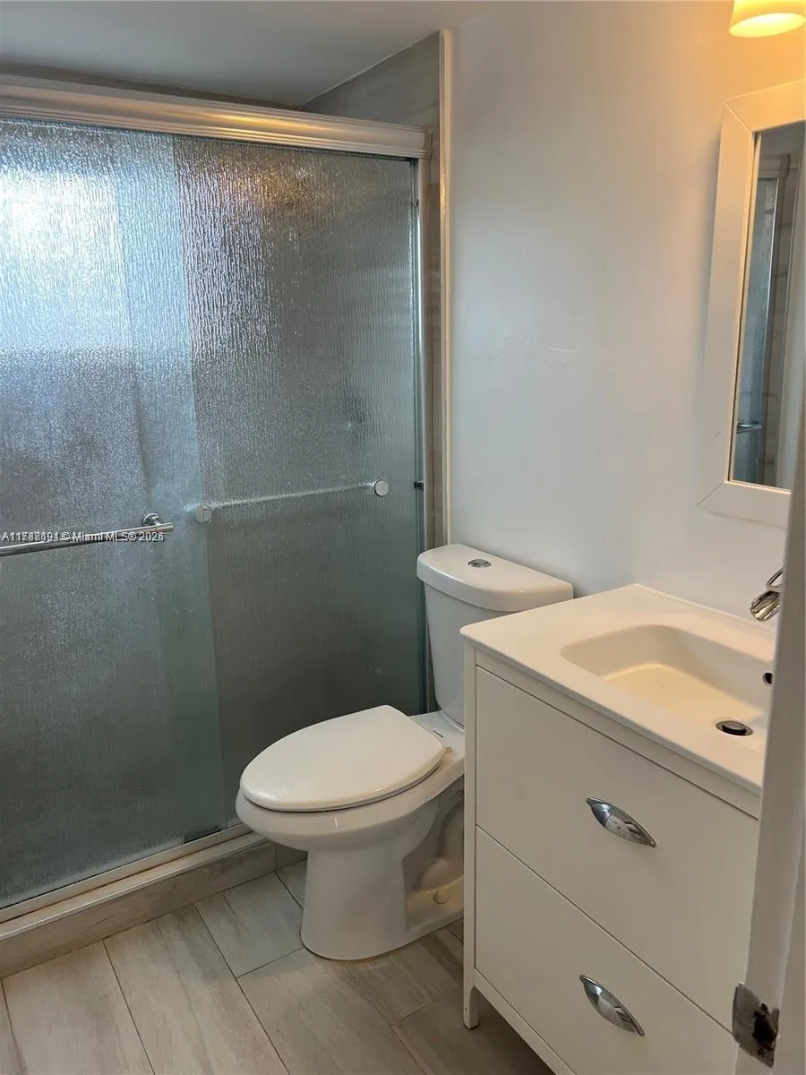 1500 NE 127th St # 114, North Miami FL 33161