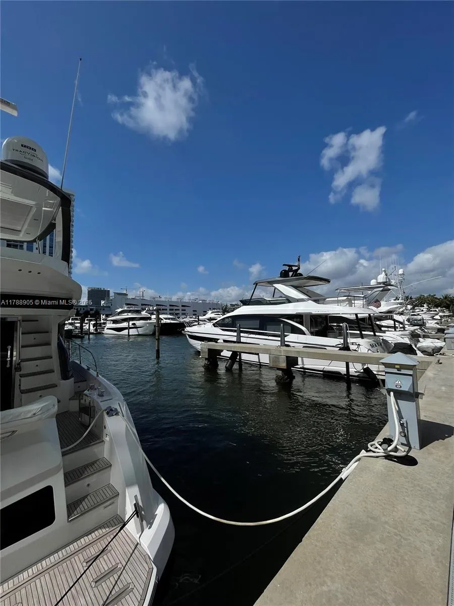 17211 Biscayne Blvd #100, North Miami Beach FL 33160