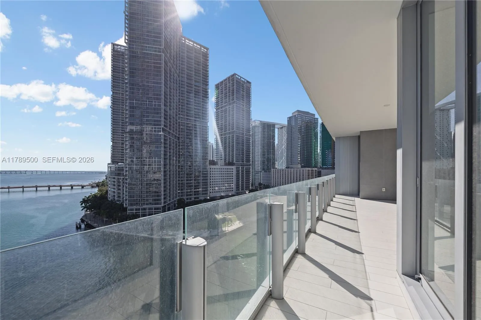 2 bedroom 3 bath for sale at 300 Biscayne Blvd Way # 1102, Miami FL 33131