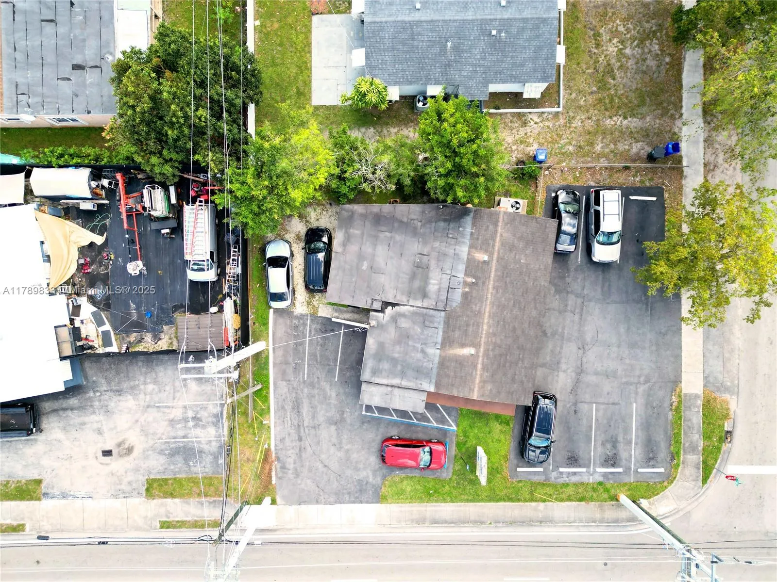 7050 Taft St, Hollywood FL 33024