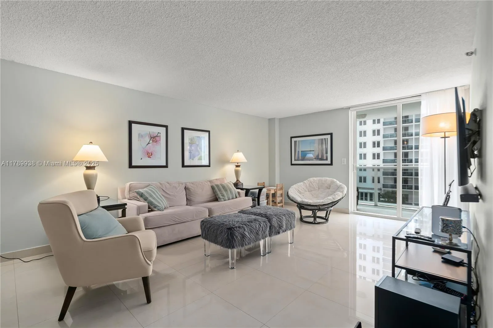2401 Collins Ave # 705, Miami Beach FL 33140