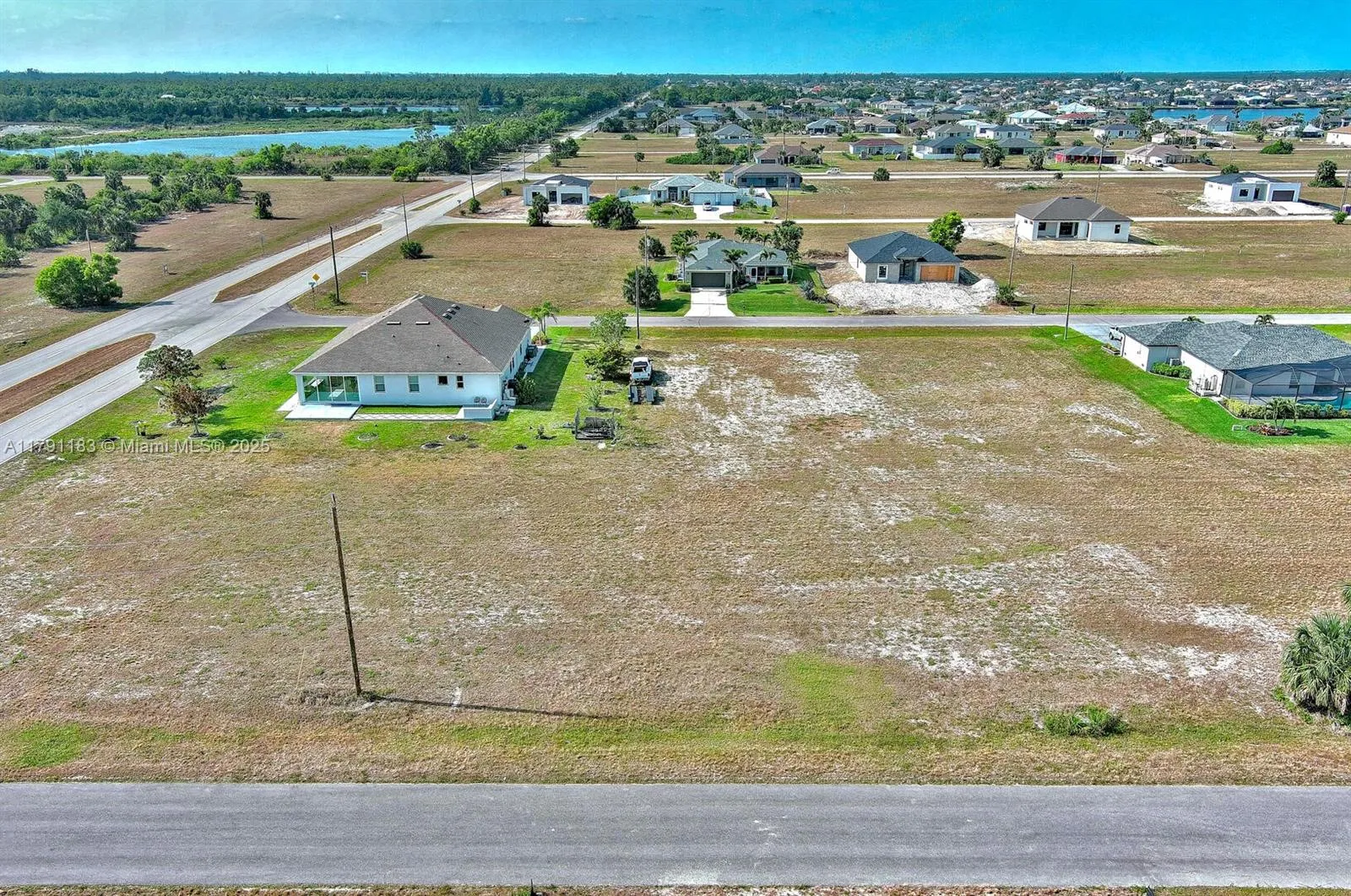 for sale at 4008 NW 38th Ln, Cape Coral FL 33993