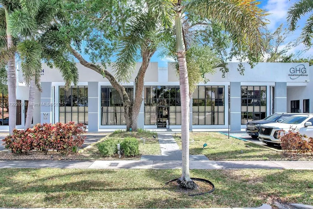 1590 NE 162nd St, North Miami Beach FL 33162