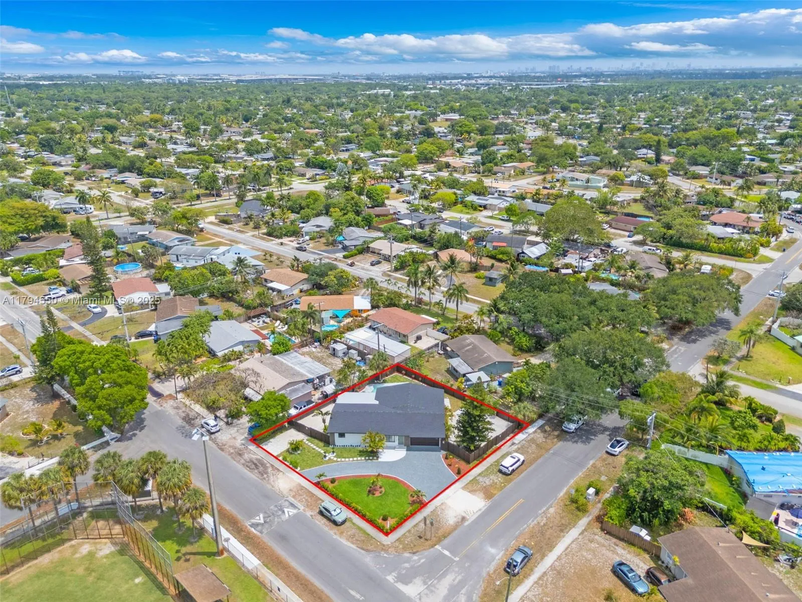 3732 SW 16th St, Fort Lauderdale FL 33312