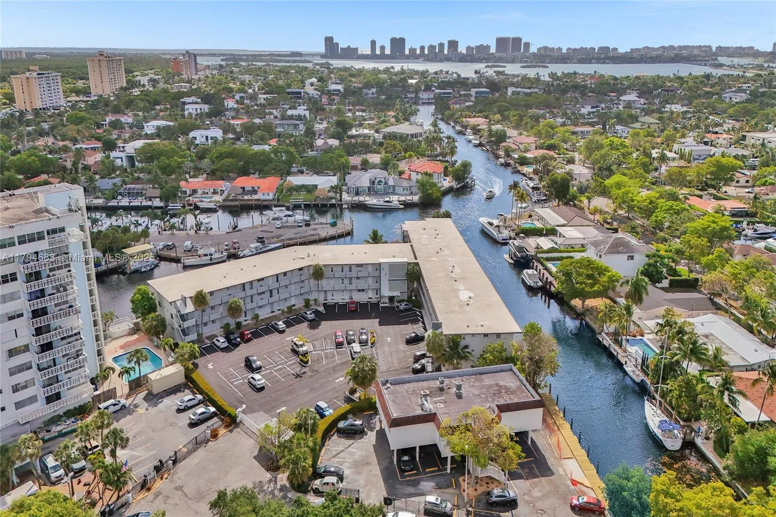 13105 Ixora Ct # 319, North Miami FL 33181