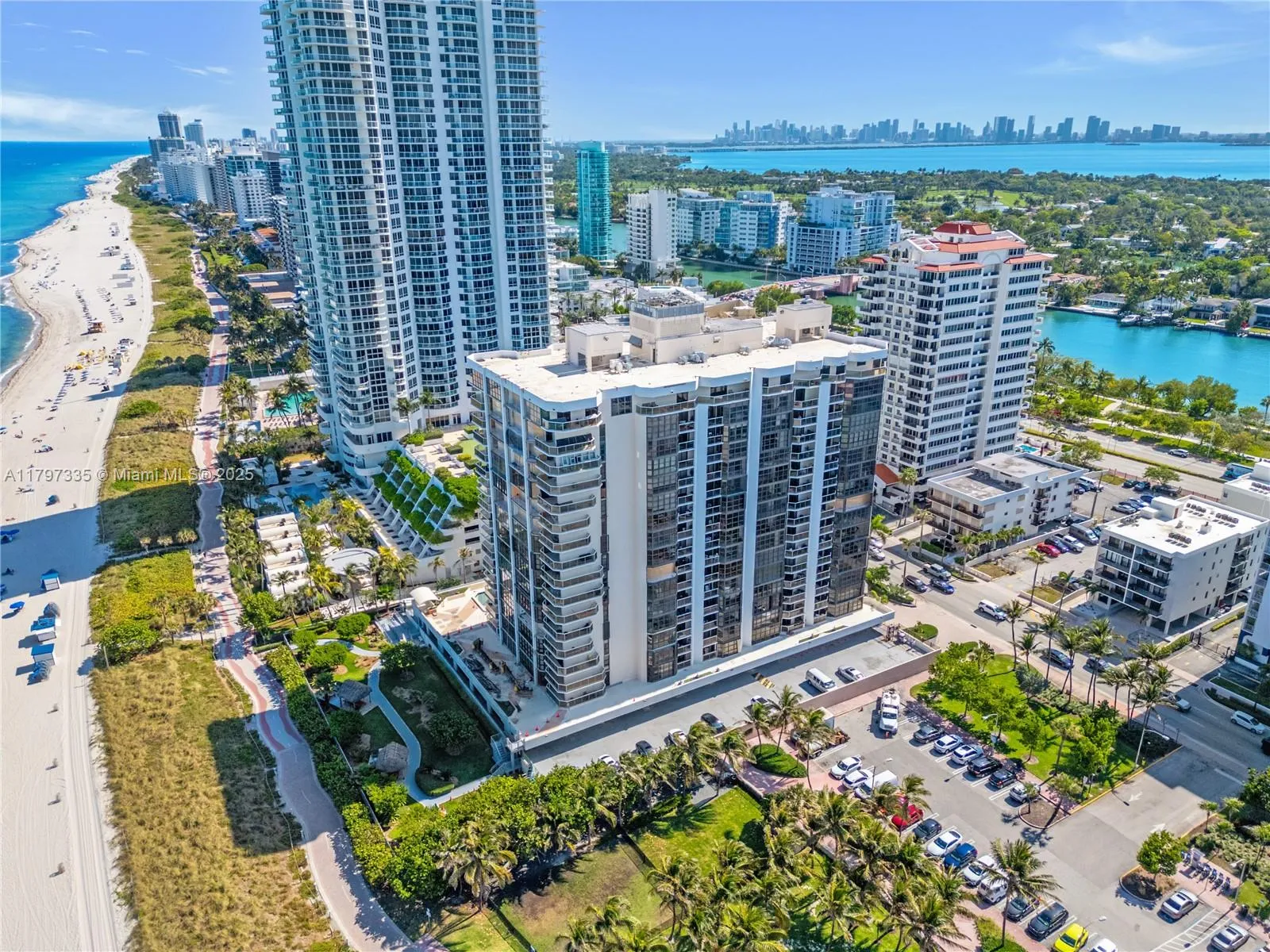 6423 Collins Ave # 703, Miami Beach FL 33141