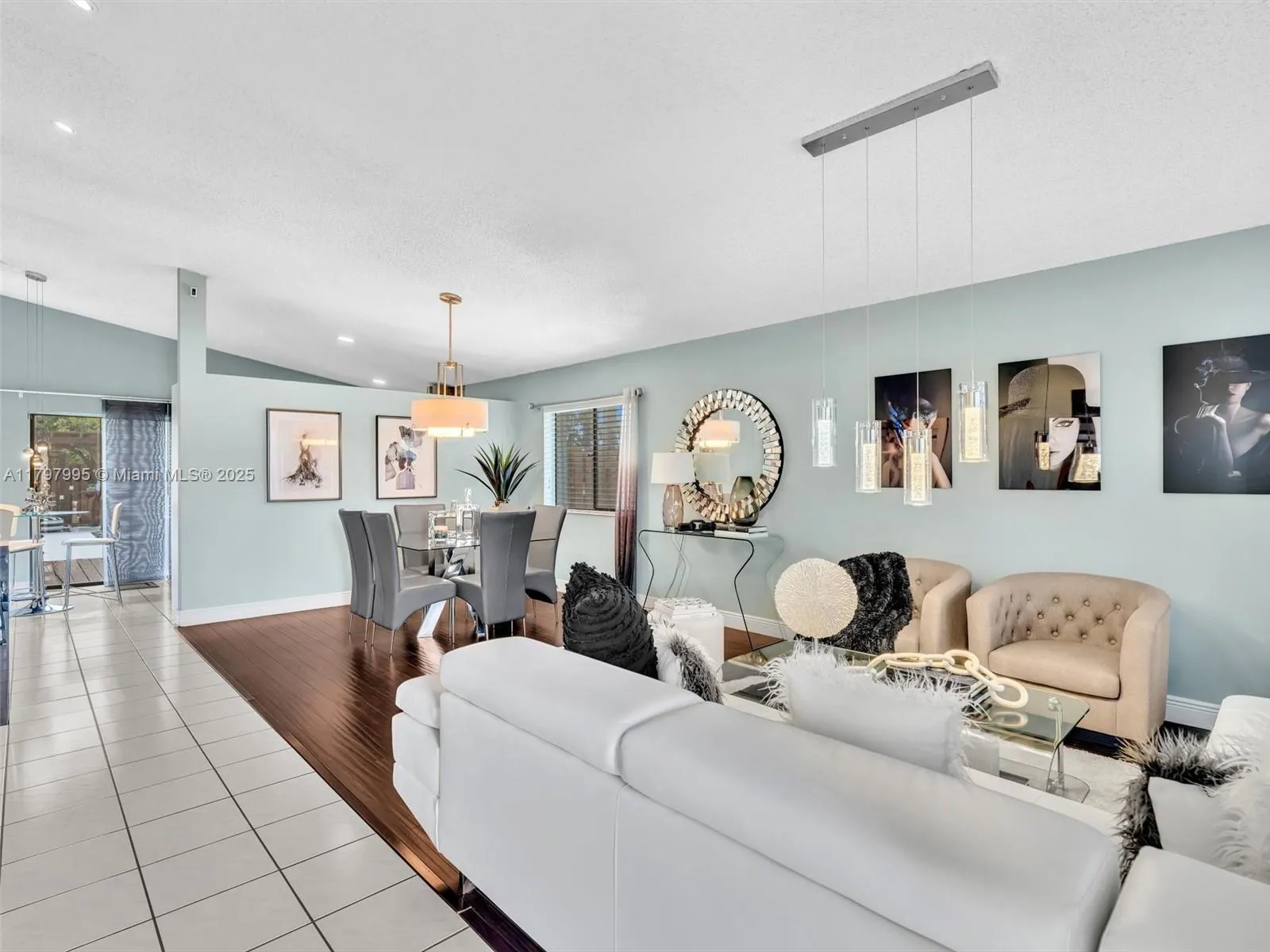 5206 NW 99th Ave, Sunrise FL 33351