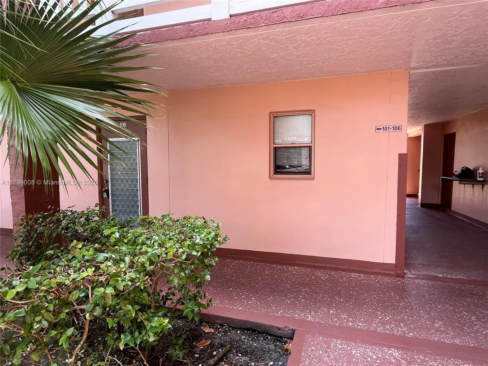 9420 Sunrise Lakes Blvd # 106, Sunrise FL 33322