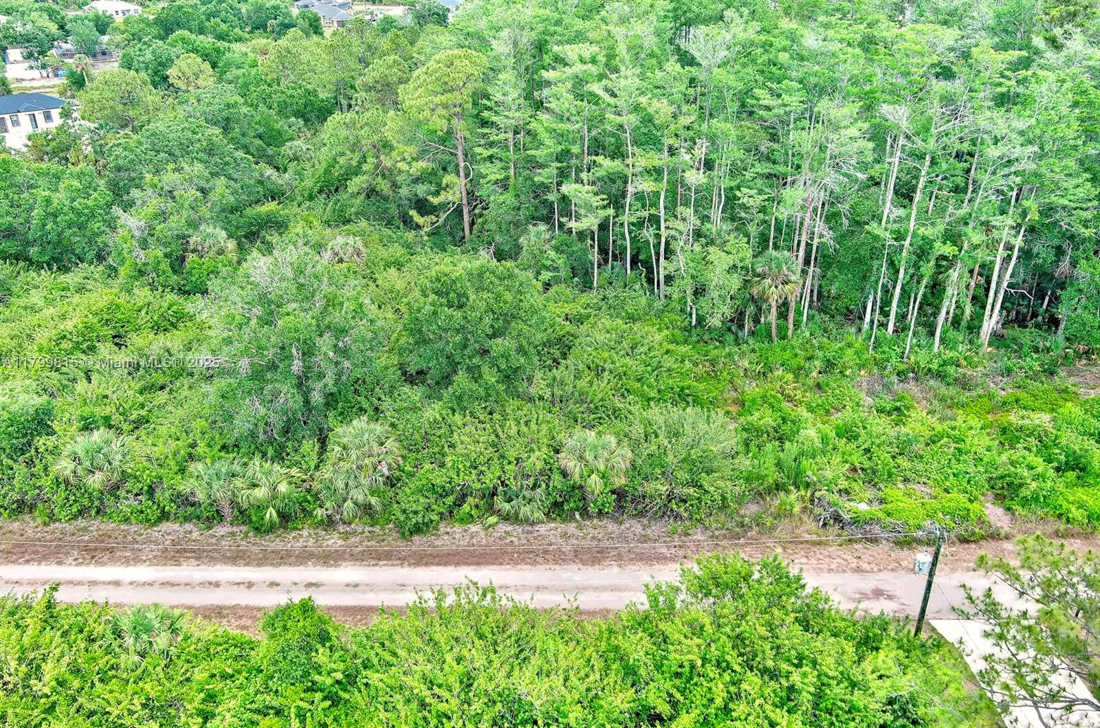 520 Woodman Dr, Lehigh Acres FL 33972