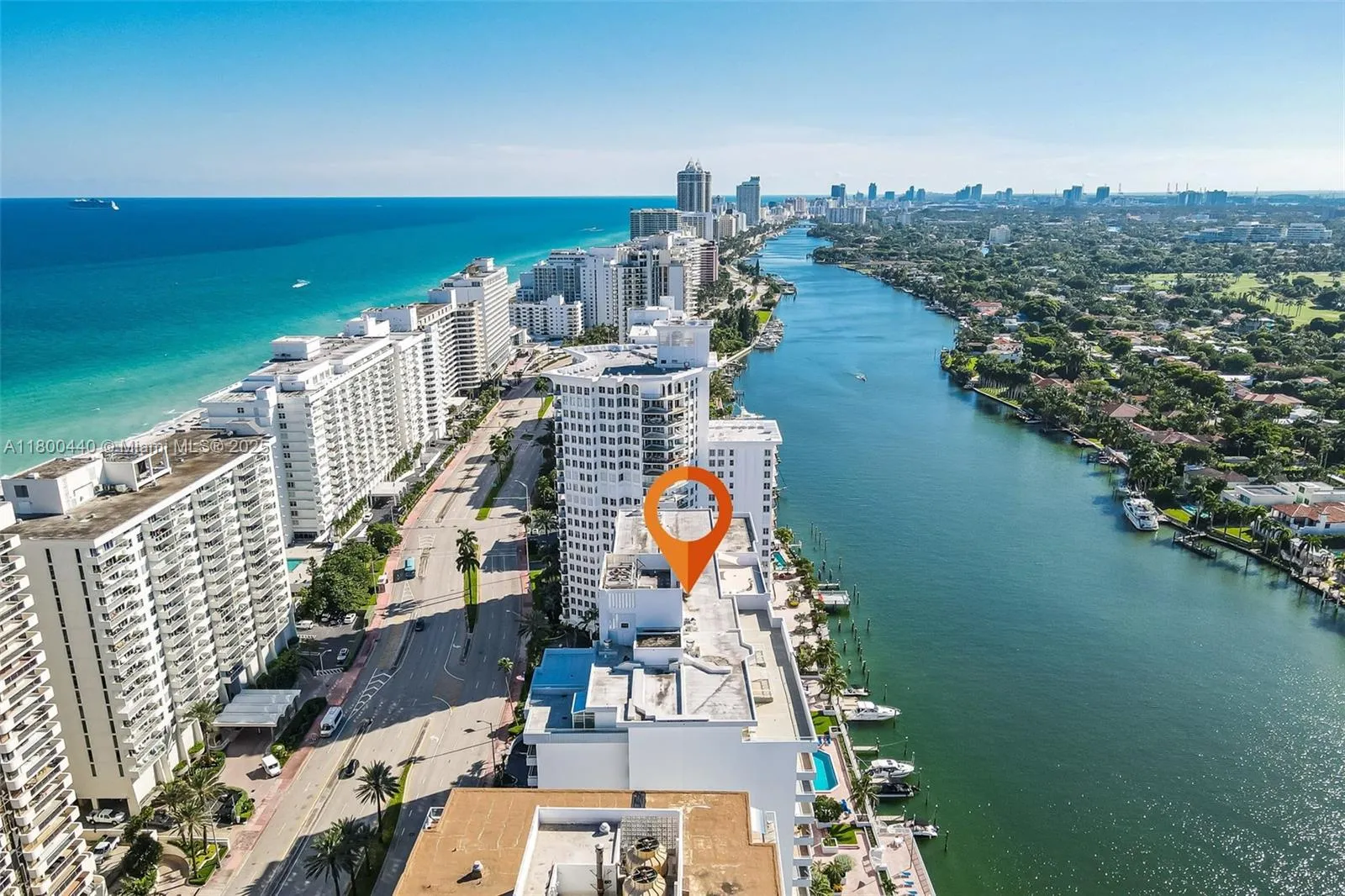 2 bedroom 2 bath for sale at 5700 Collins Ave # 4A, Miami Beach FL 33140