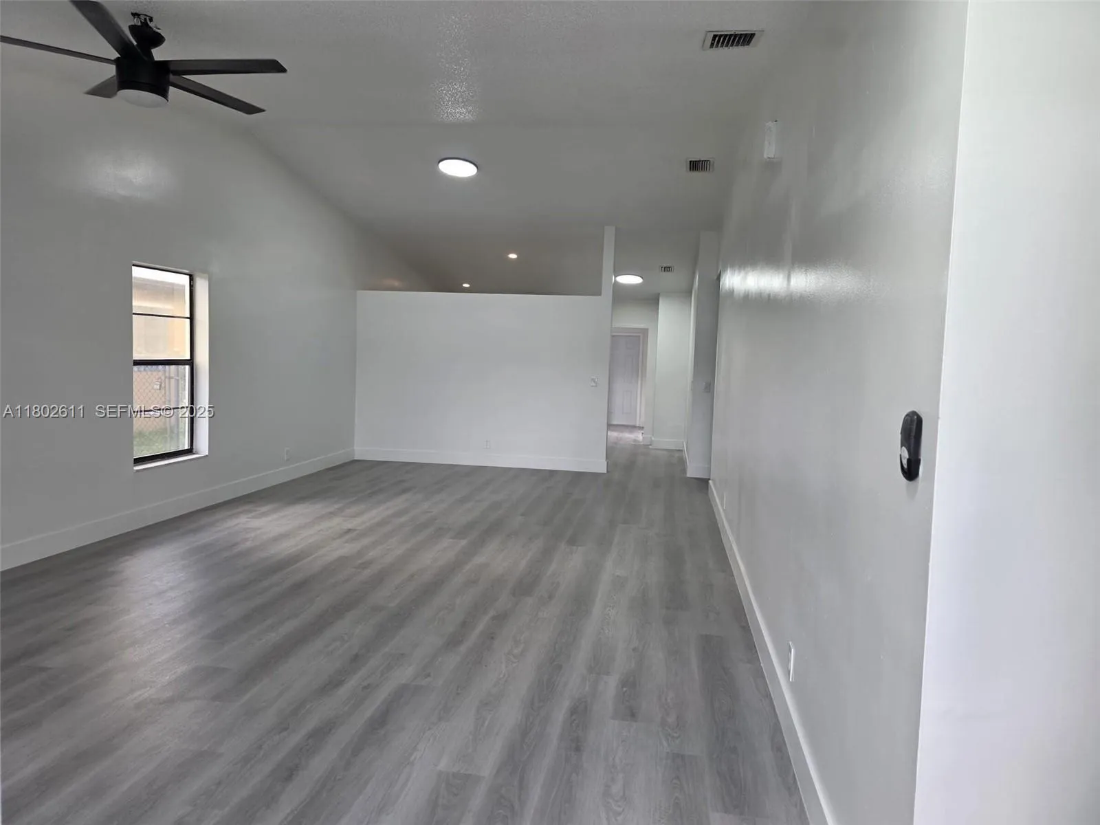 5307 NW 93rd Ave, Sunrise FL 33351