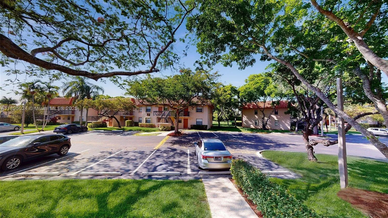 15805 W Waterside Cir # 202, Sunrise FL 33326