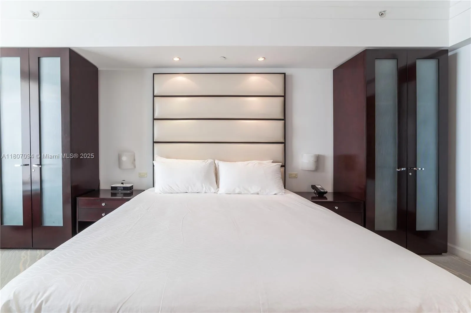 4391 Collins Ave # 1914, Miami Beach FL 33140