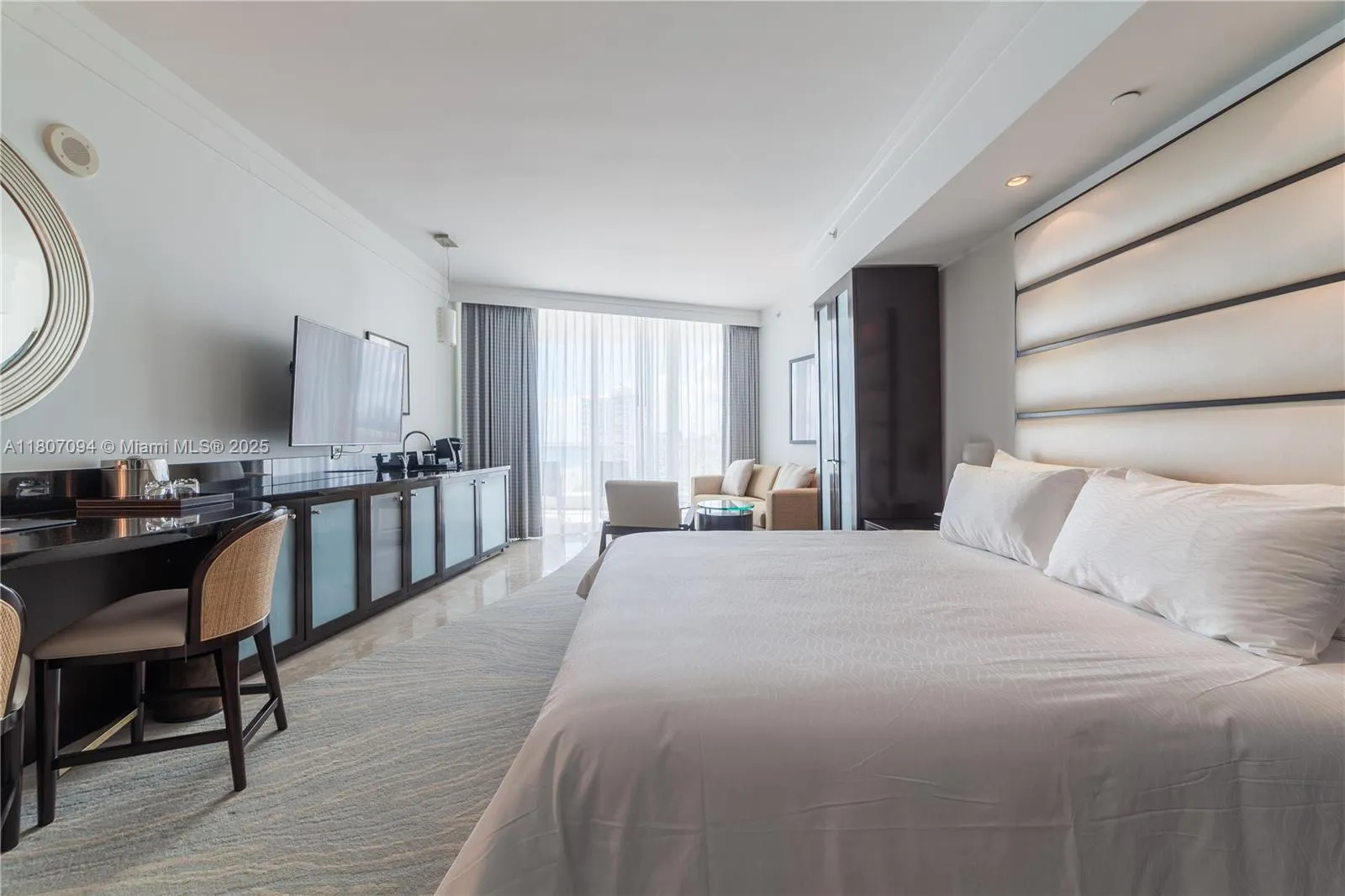 4391 Collins Ave # 1914, Miami Beach FL 33140