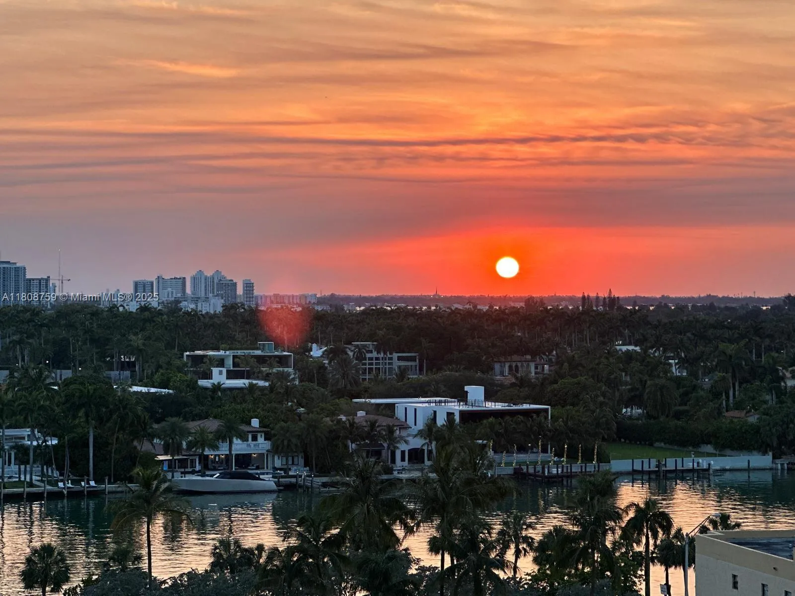 1 bedroom 2 bath for sale at 6423 Collins Ave # 1001, Miami Beach FL 33141