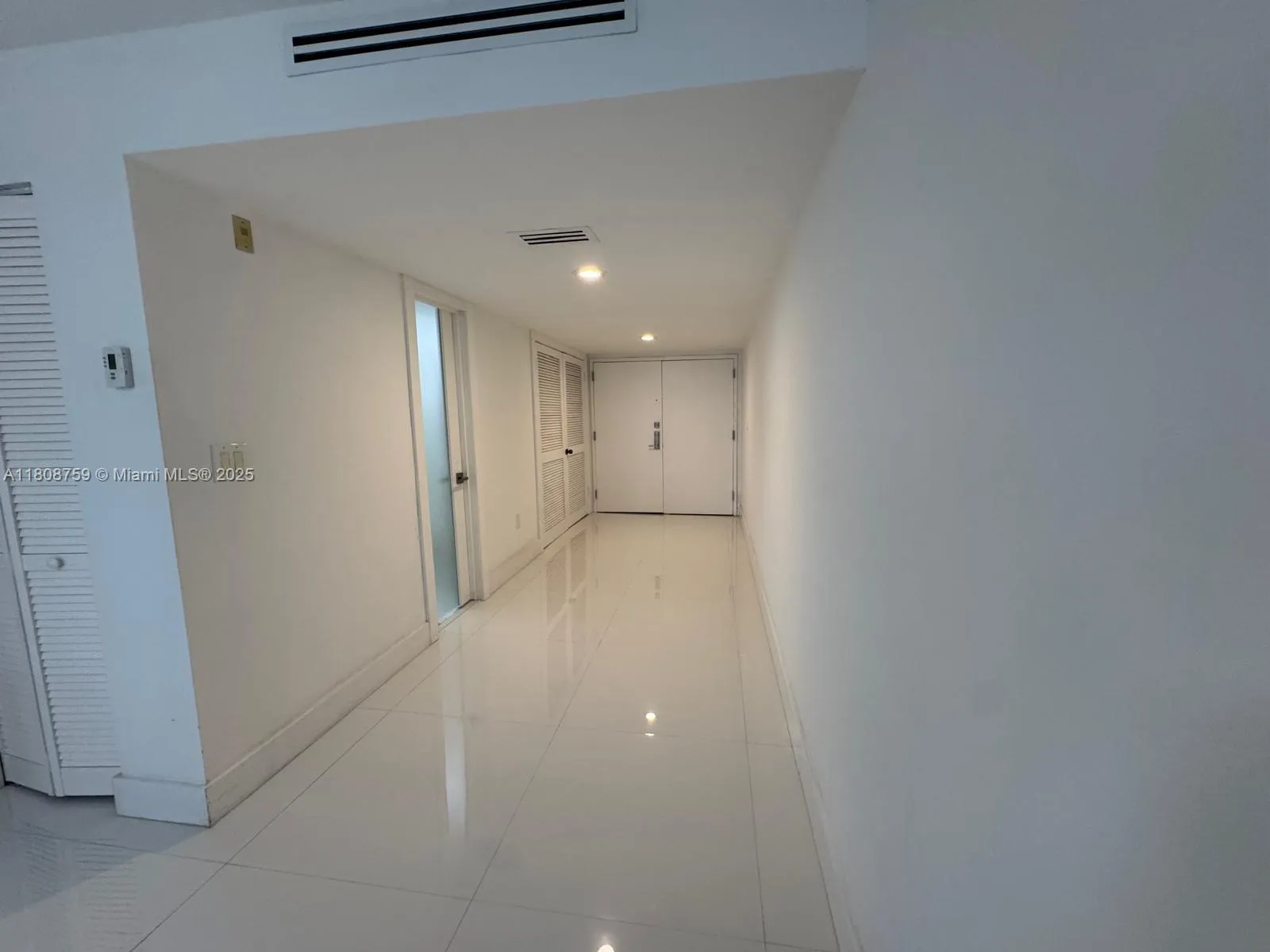 6423 Collins Ave # 1001, Miami Beach FL 33141