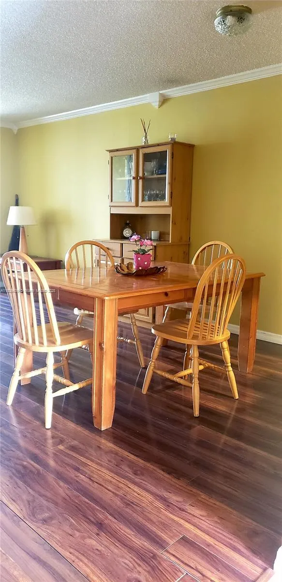 8280 Sunrise Lakes Blvd # 105, Sunrise FL 33322