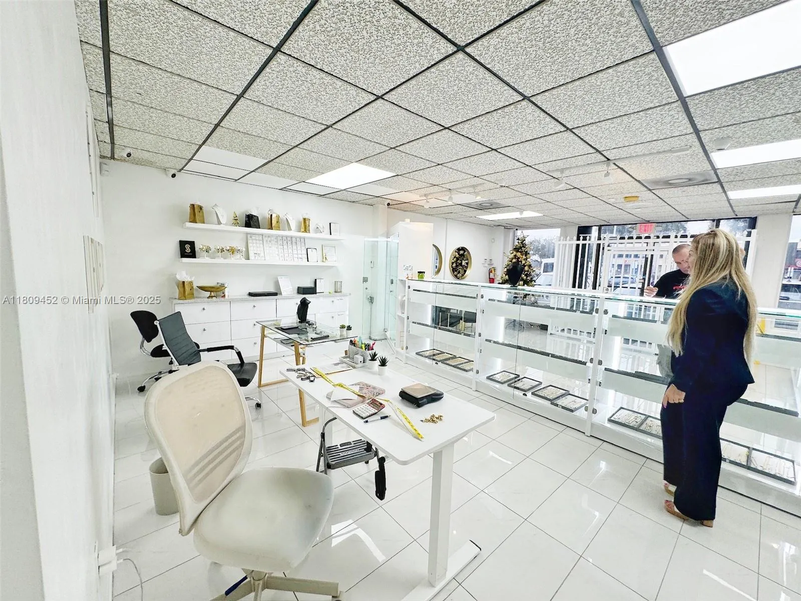 3960 W 16th Ave # 204, Hialeah FL 33012