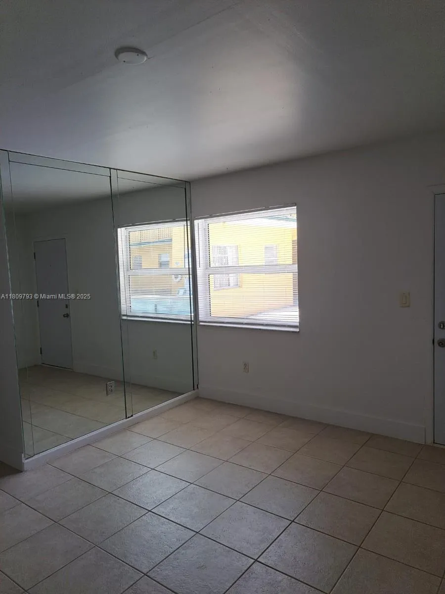 1975 NE 135th St # 2D, North Miami FL 33181