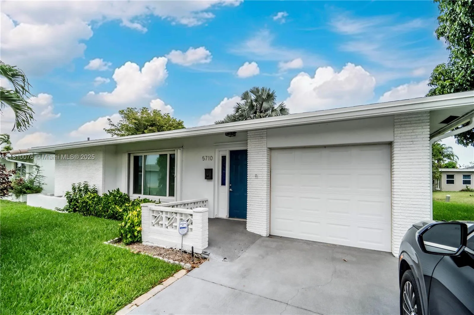2 bedroom 2 bath for sale at 5710 NW 73rd Ave, Tamarac FL 33321