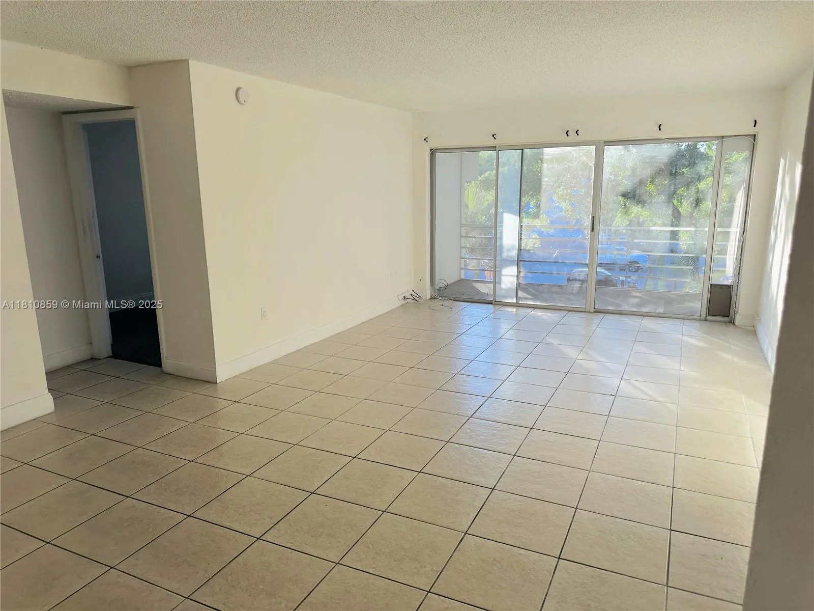 4205 N University Dr # 308, Sunrise FL 33351