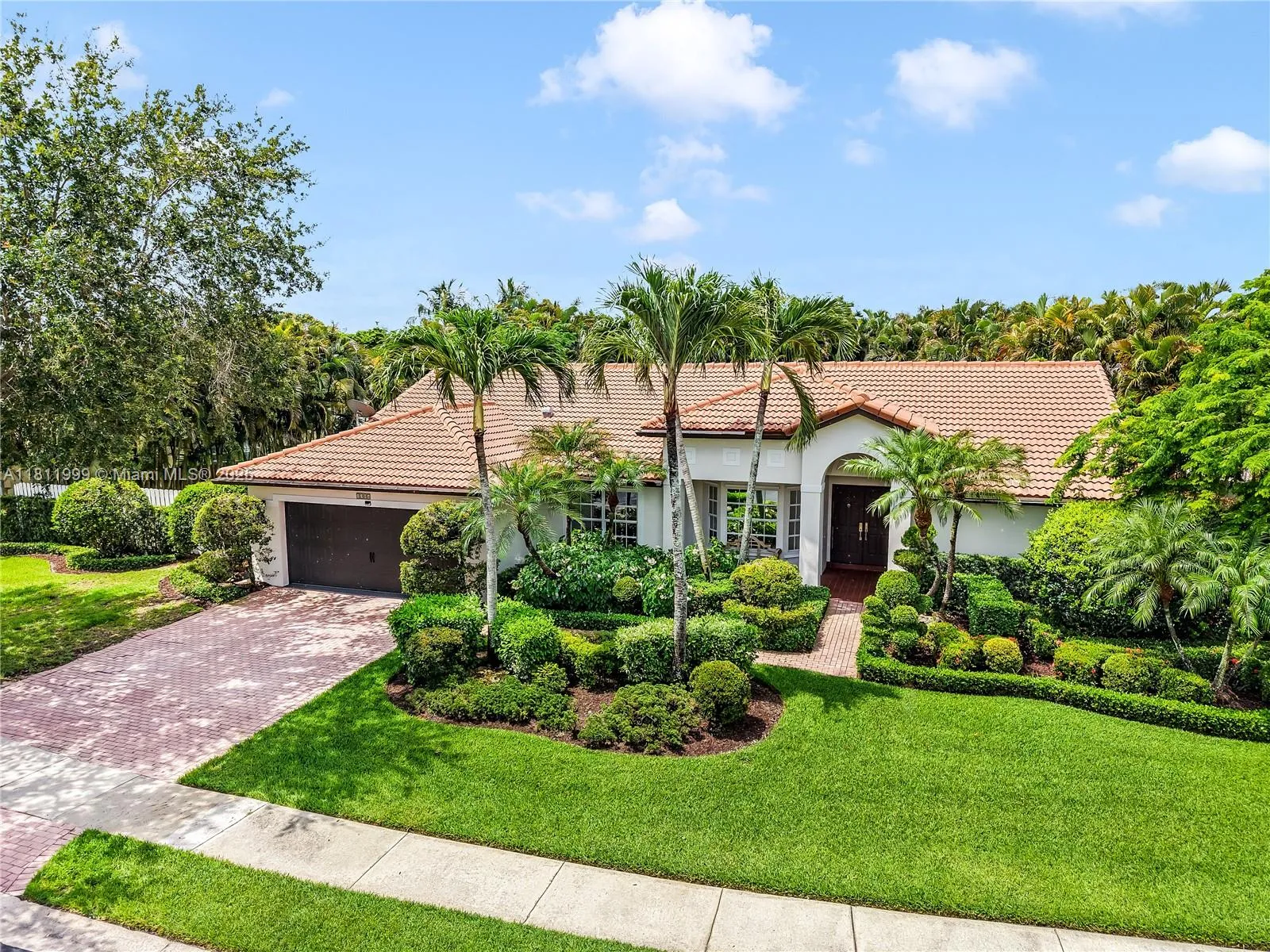 1304 NW 127th Dr, Sunrise FL 33323