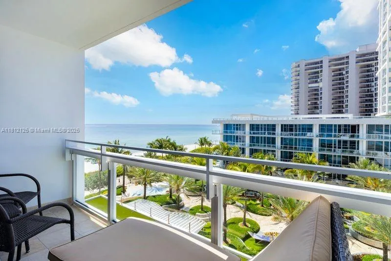 6801 Collins Ave # 512, Miami Beach FL 33141