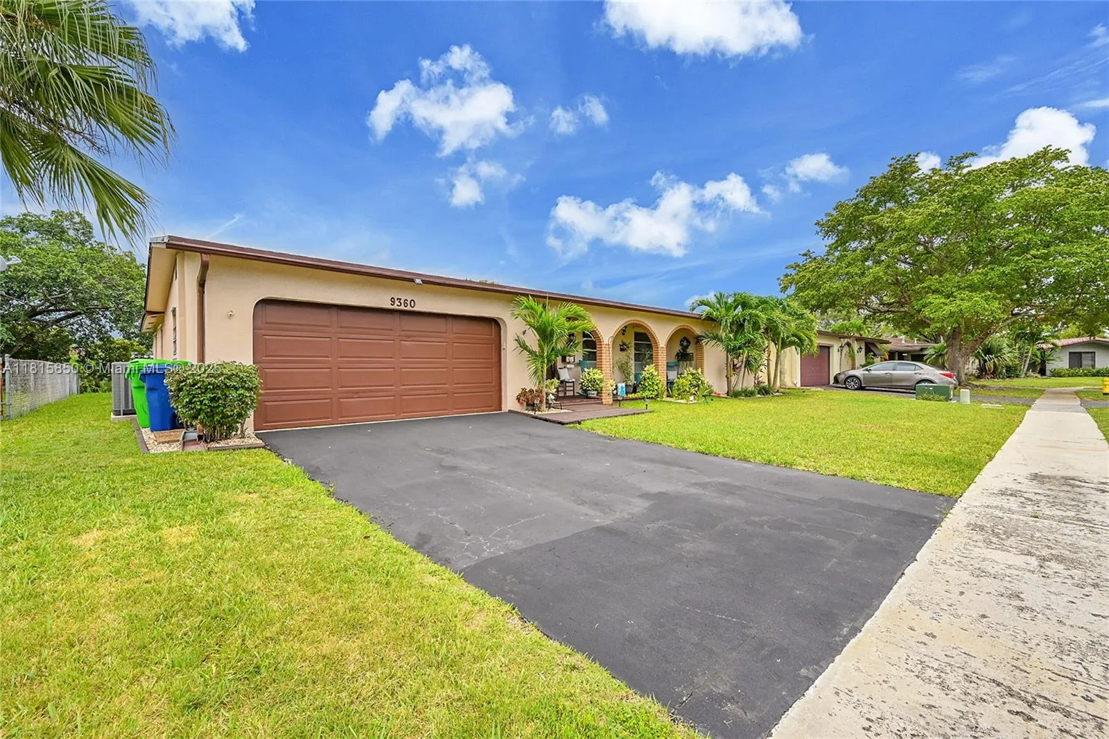 9360 NW 21st Mnr, Sunrise FL 33322