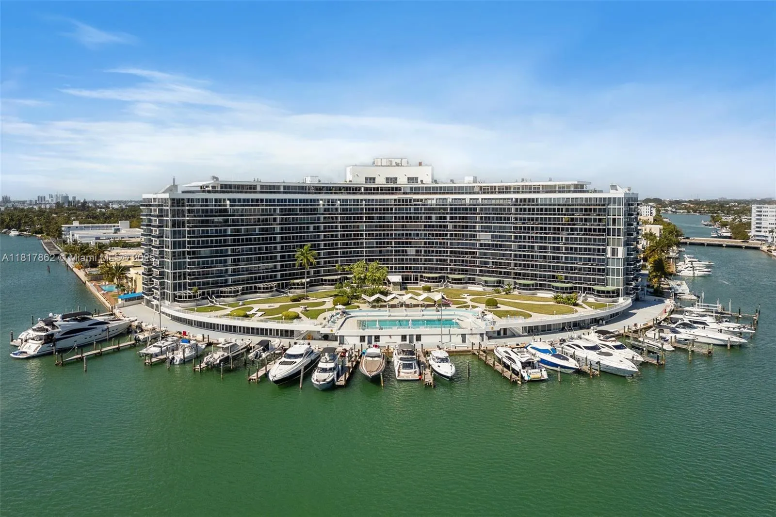 900 Bay Dr # 904, Miami Beach FL 33141