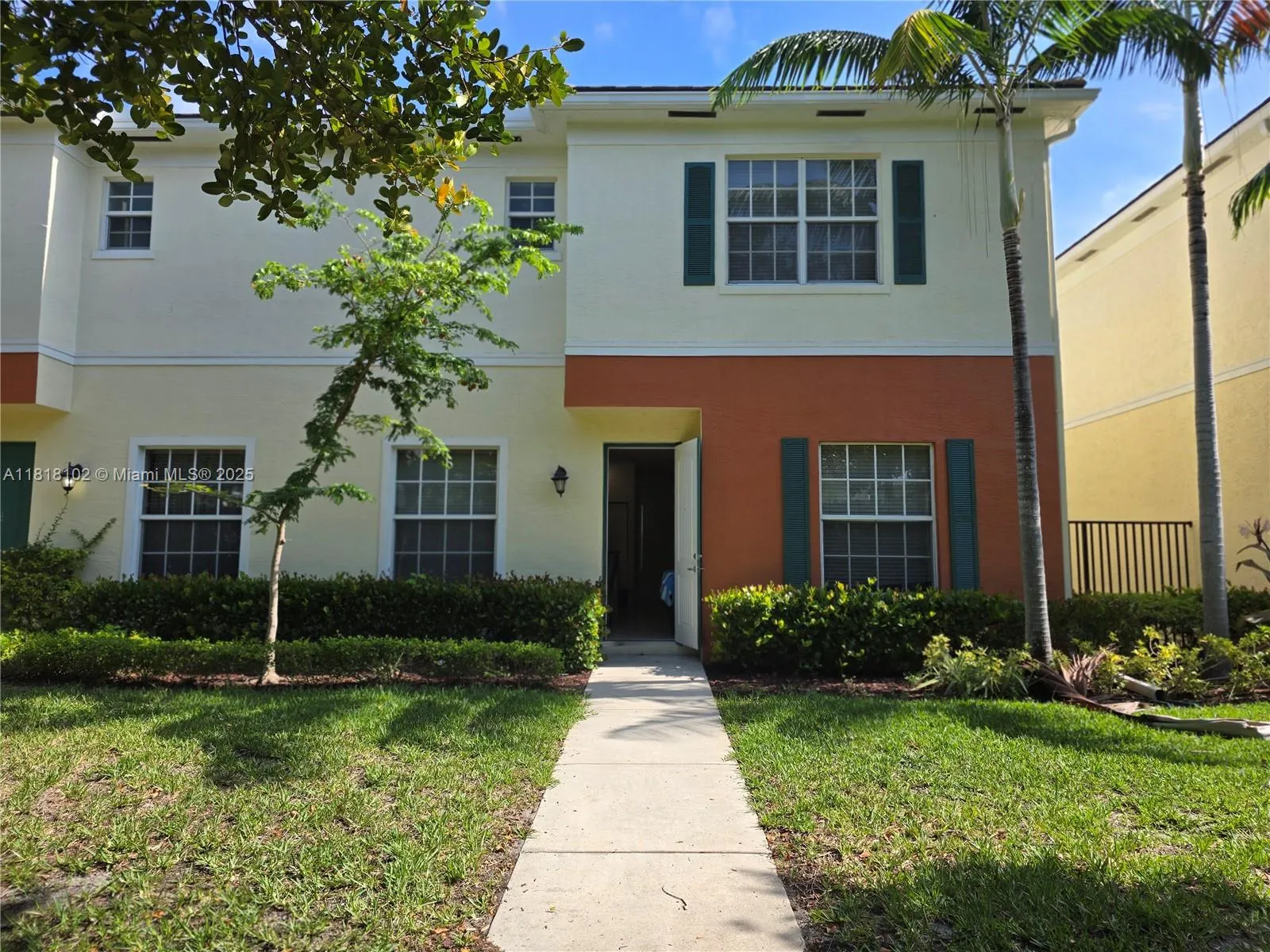 146 SW 7th Ct, Pompano Beach FL 33060