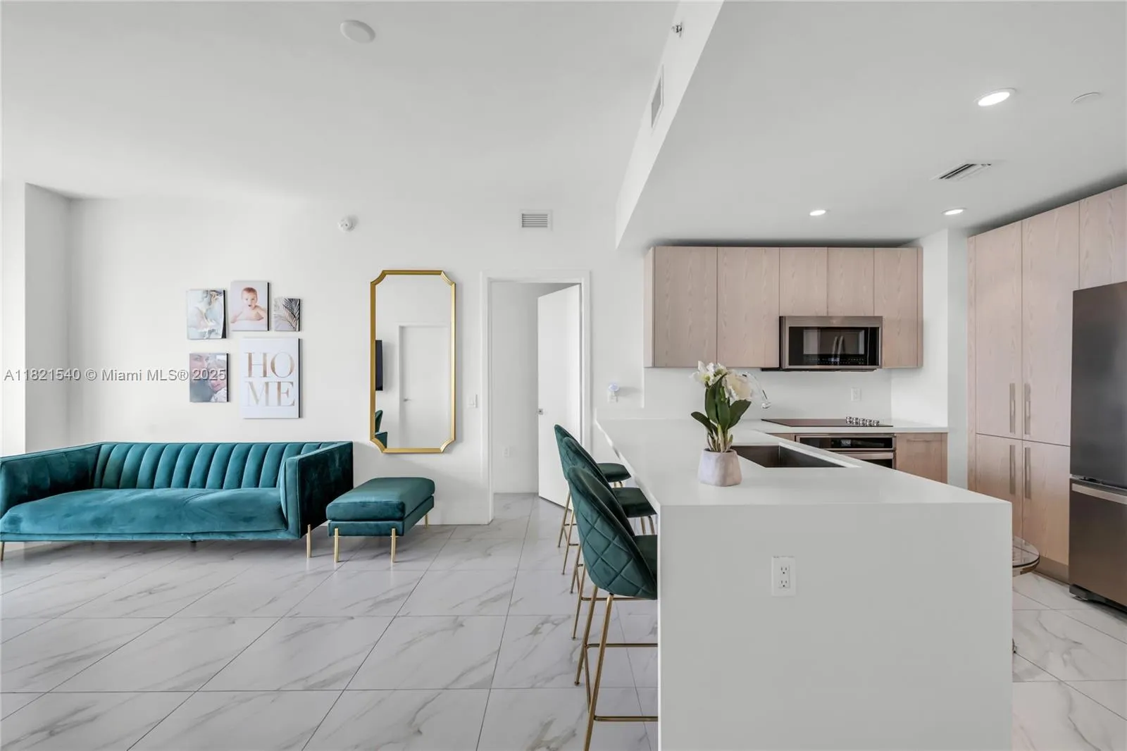 2000 METROPICA WAY # 1507, Sunrise FL 33323