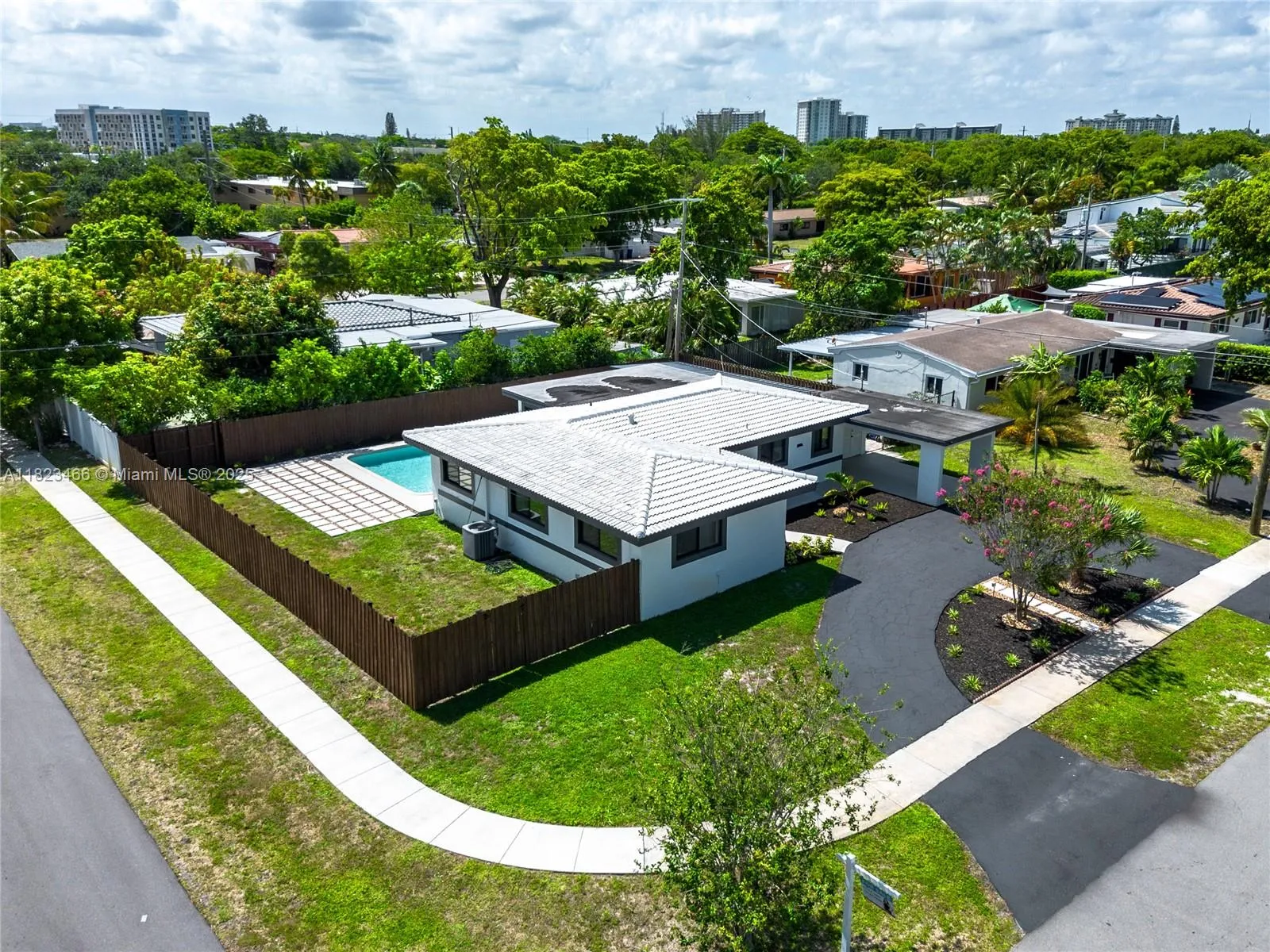 1157 SW 4th Ave, Pompano Beach FL 33060