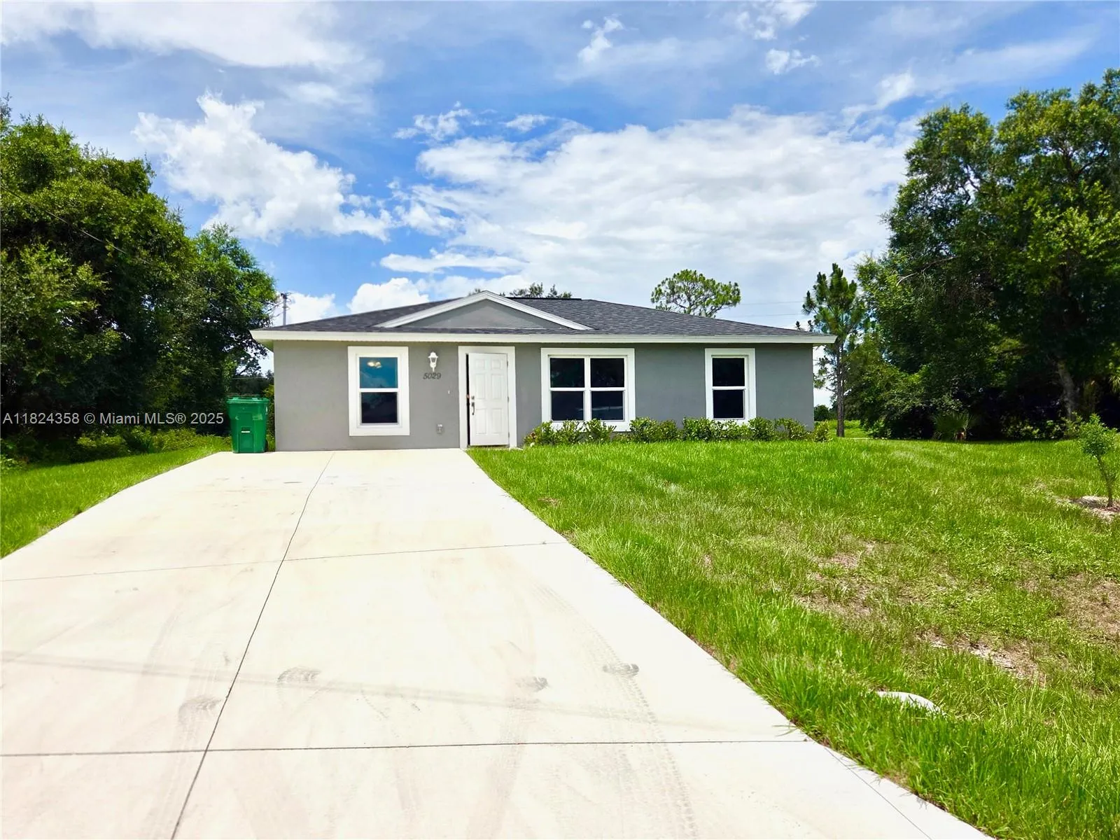 5029 N DOGWOOD CIR, La Belle FL 33935