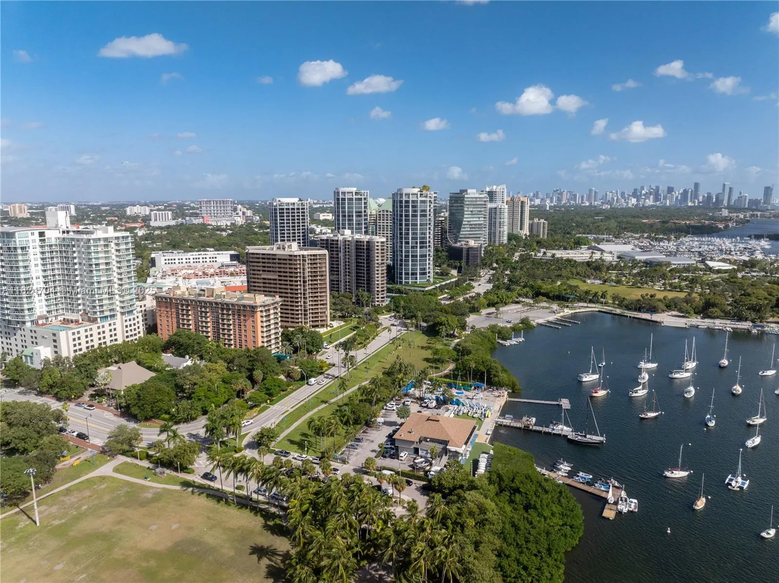 1 bedroom 1 bath for sale at 2951 S Bayshore Dr # 717, Miami FL 33133