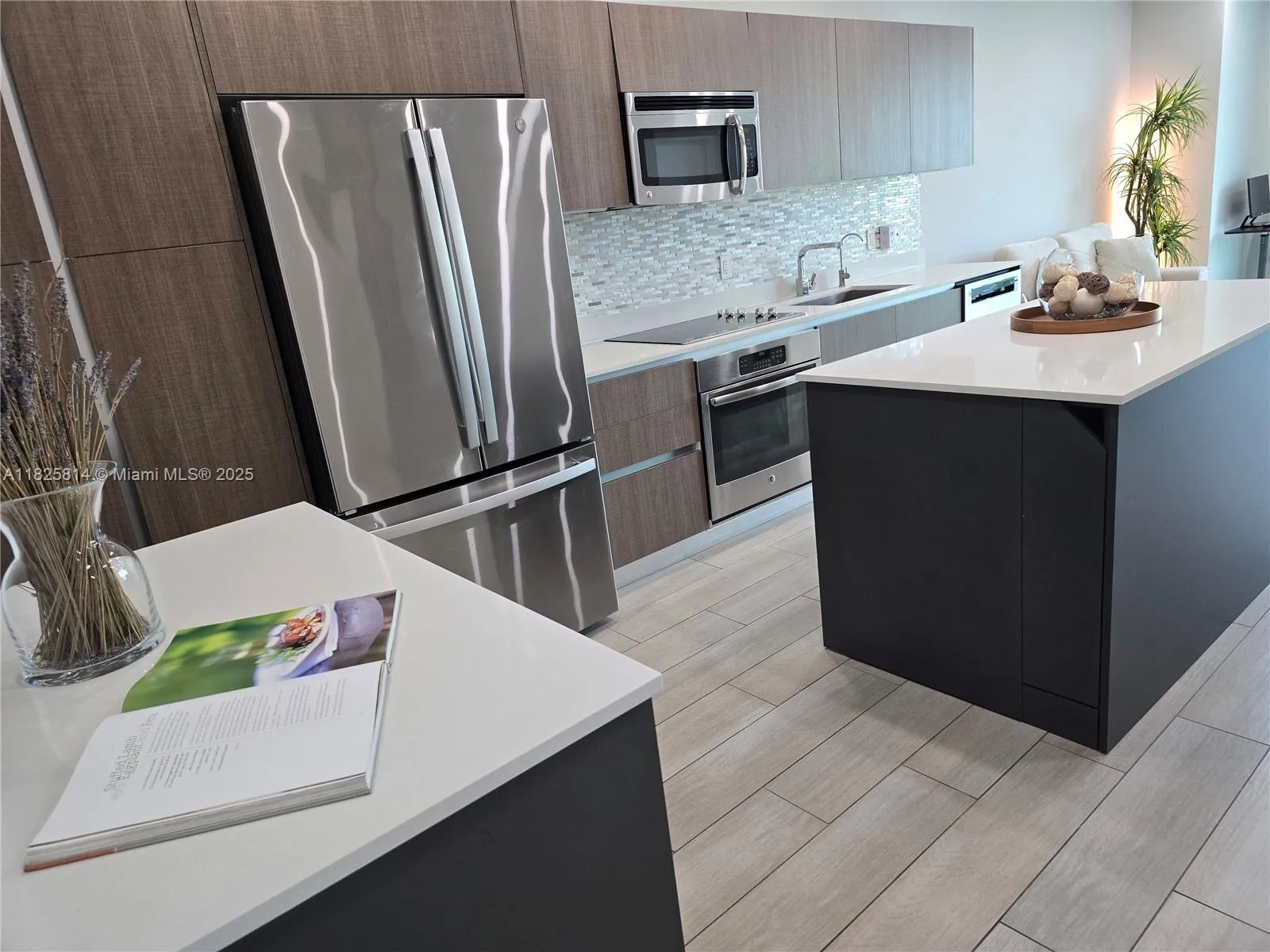 1600 SW 1st Ave # 809, Miami FL 33129