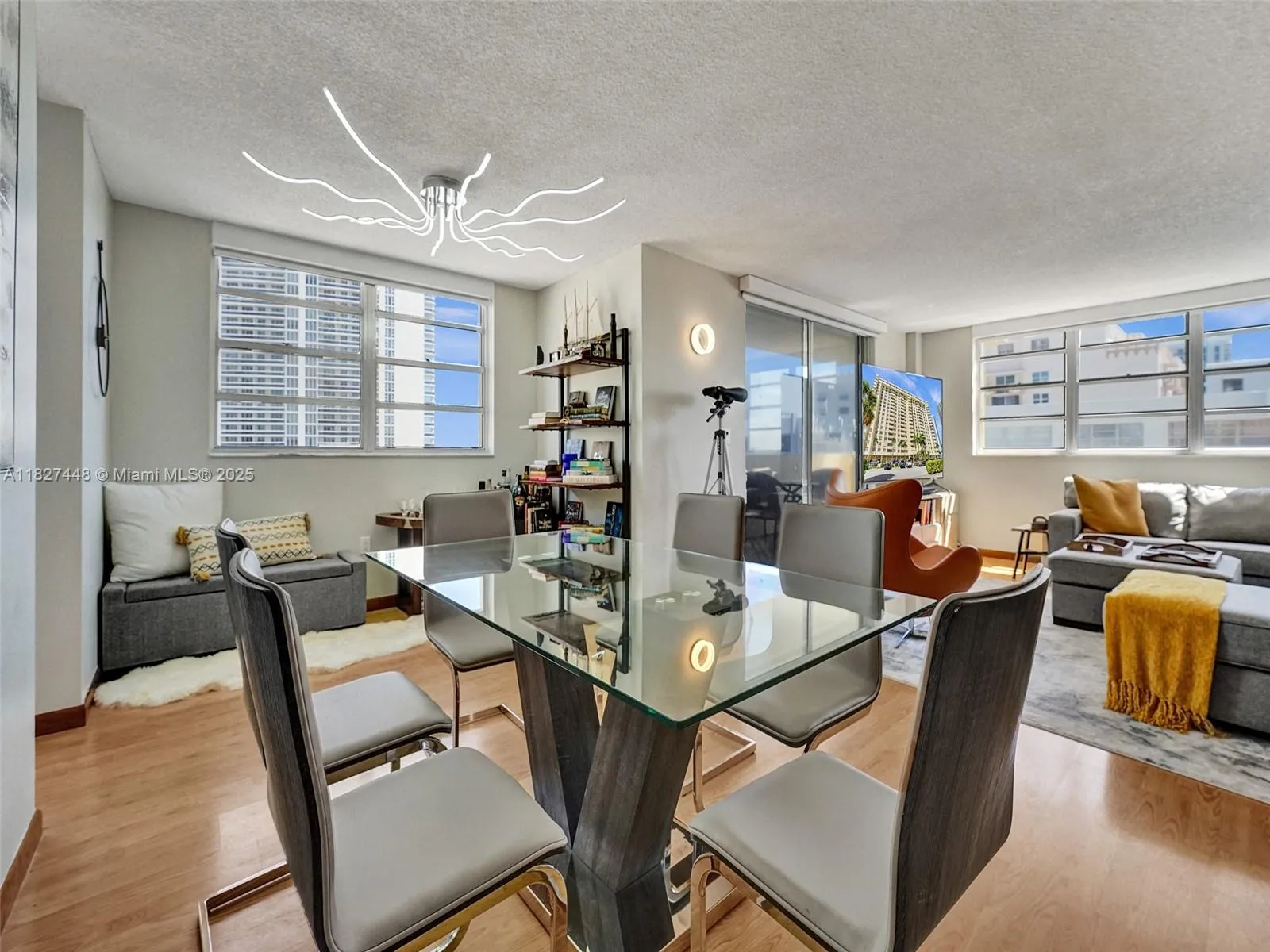 1833 S Ocean Dr # 1702, Hallandale Beach FL 33009