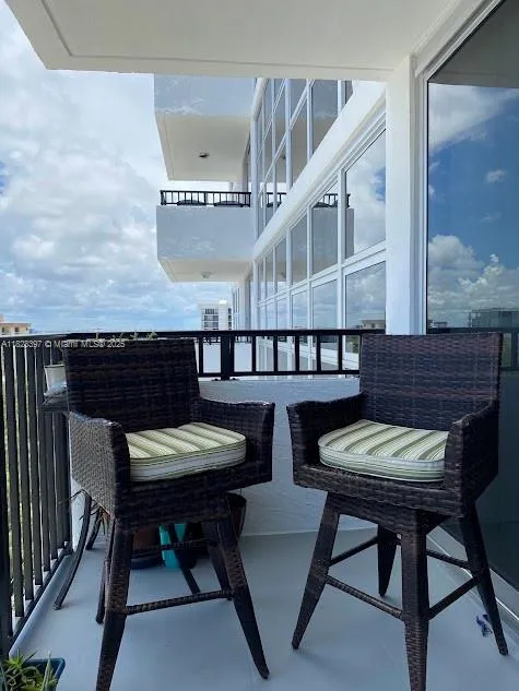 525 N Ocean Blvd # 1017, Pompano Beach FL 33062