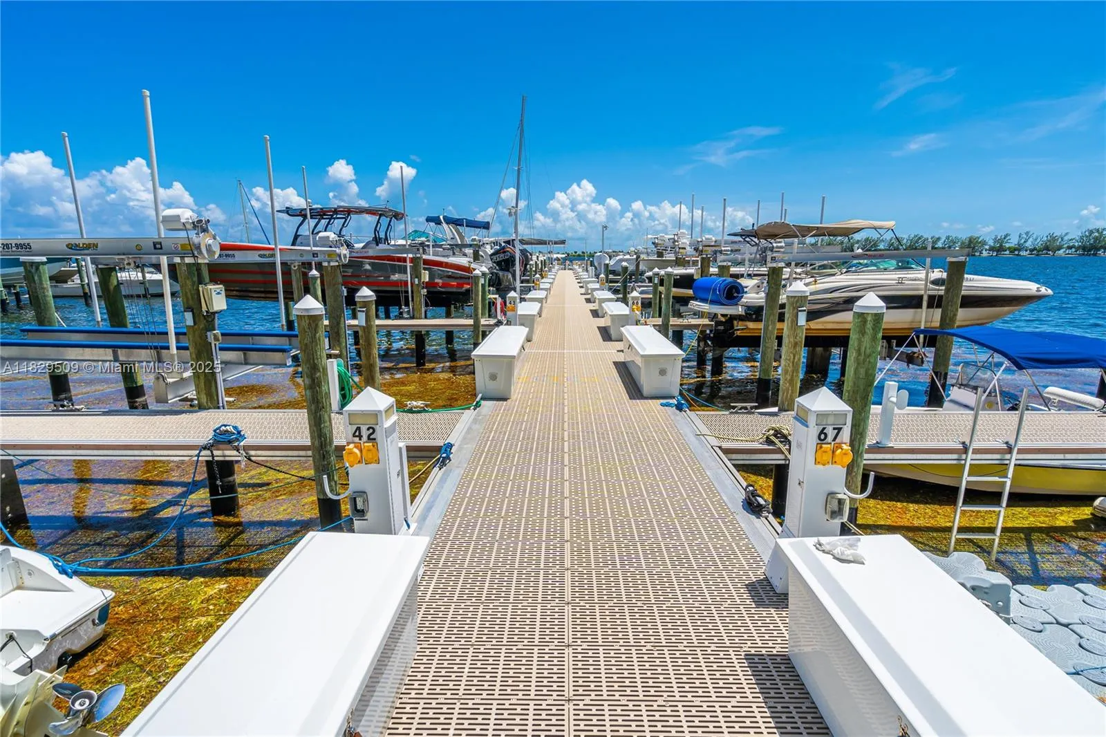 1901 Brickell Ave Slips 29A, Miami FL 33129