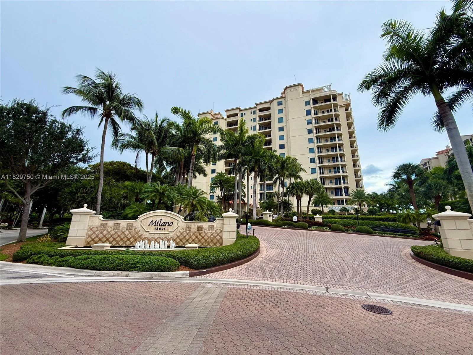 3 bedroom 3 bath for sale at 13621 Deering Bay Dr # 502, Coral Gables FL 33158