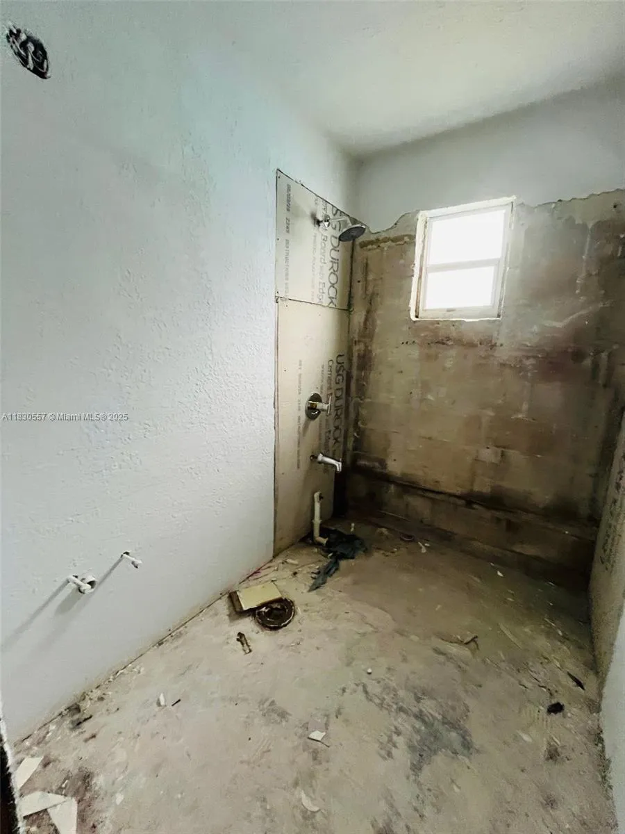 1344 W 10th St, Riviera Beach FL 33404