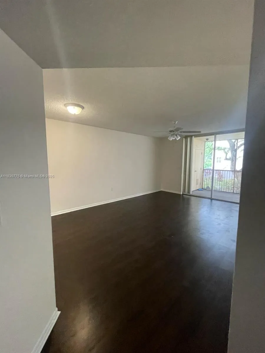 8353 Lake Dr # 202, Doral FL 33166