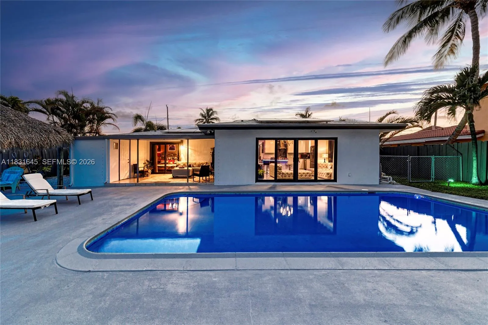 380 SE 1st Ter, Pompano Beach FL 33060