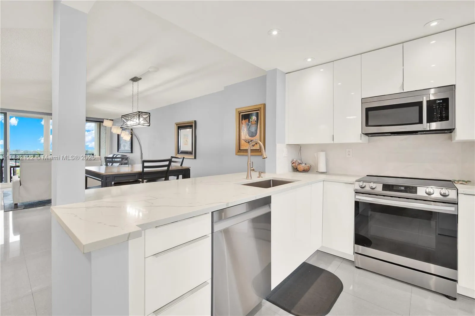 521 N Riverside Dr # 707, Pompano Beach FL 33062