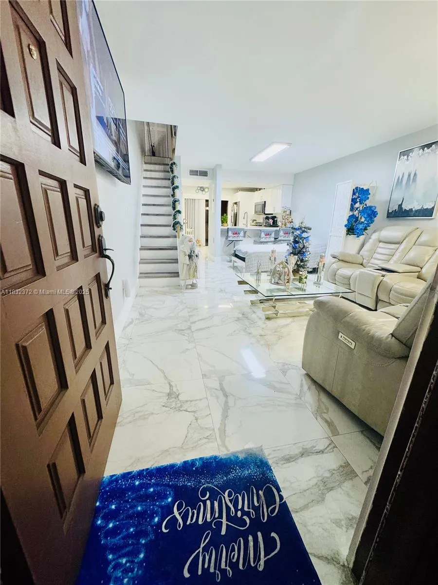 5072 W 12th Ln # 14, Hialeah FL 33012