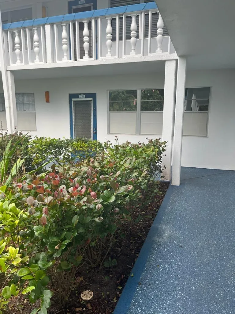 1 bedroom 1 bath for sale at 288 N Tilford  N # 288, Deerfield Beach FL 33442